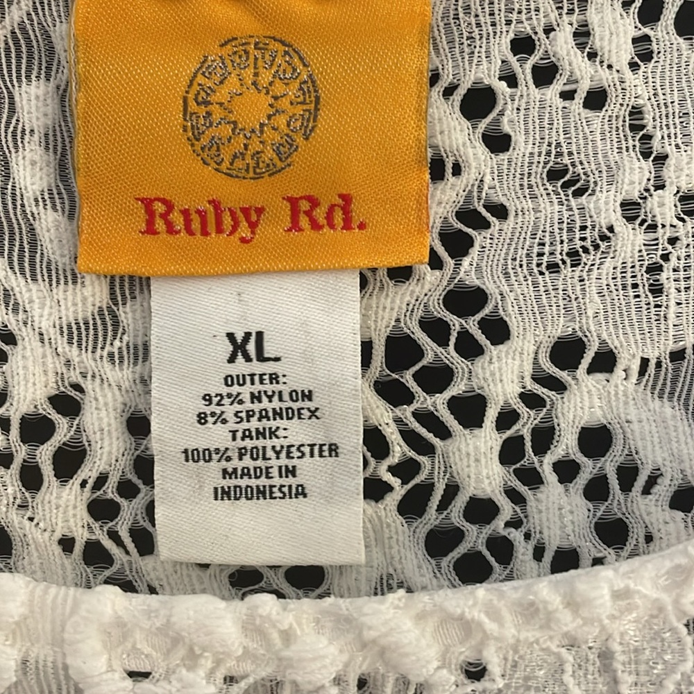 Blouse - Picture 2 of 5